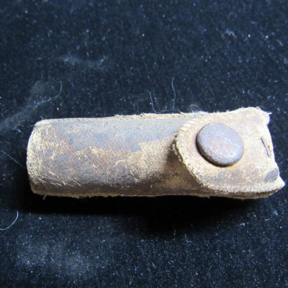 VINTAGE SCHRADER UNIVERSAL TIRE PRESSURE GAUGE WITH CASE - Picture 5 of 5